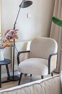 Modern Holiday Apartment With Garden Near the sea