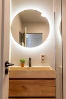 Modern Holiday Apartment With Garden Near the sea