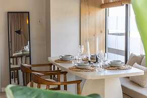 Modern Holiday Apartment With Garden Near the sea