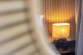 Modern Holiday Apartment With Garden Near the sea