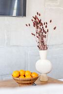 Modern Holiday Apartment With Garden Near the sea