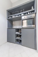 Spacious & Luxury 3BR Central Apartment