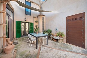 Ca Na Missa 10 - Villa With Private Pool In Llubi