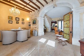 Ca Na Missa 10 - Villa With Private Pool In Llubi