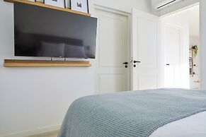 Nido at Palacio Cabrera