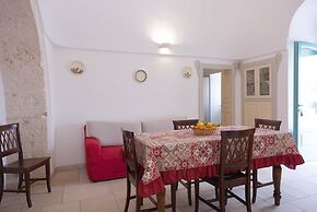 Trulli-style Chalet Near Forest Walks