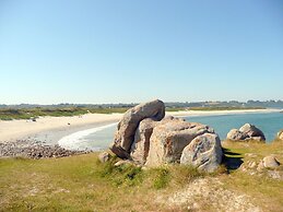Beachfront Holiday Home in Guisseny