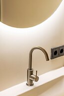 Modern Family Apartment With Balcony and Parking