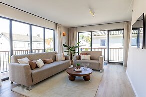 Modern Family Apartment With Balcony and Parking