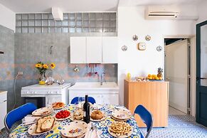 Apartment Tritone in Luxury Villa With Shared Pool