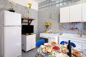 Apartment Tritone in Luxury Villa With Shared Pool