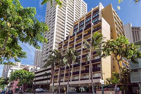 Bamboo Hotel with Pool Access
