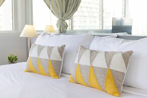 Cozy Studios at Aloha Surf Close to Waikiki Beach