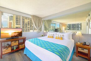 Cozy Studios at Aloha Surf Close to Waikiki Beach