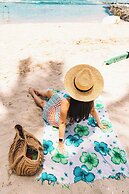 Cozy Studios at Aloha Surf Close to Waikiki Beach