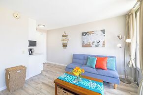 Cozy Studios at Aloha Surf Close to Waikiki Beach