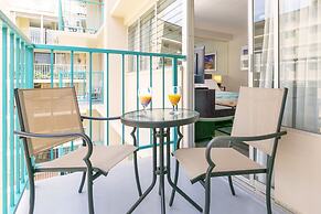 Cozy Studios at Aloha Surf Close to Waikiki Beach