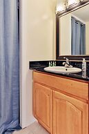 Cozy Studios at Aloha Surf Close to Waikiki Beach