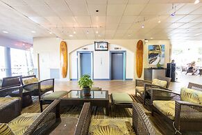 Cozy Studios at Aloha Surf Close to Waikiki Beach