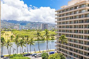Cozy Studios at Aloha Surf Close to Waikiki Beach