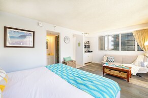Cozy Studios at Aloha Surf Close to Waikiki Beach