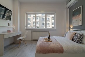 HOLT's Exclusive Flats Near Cismigiu