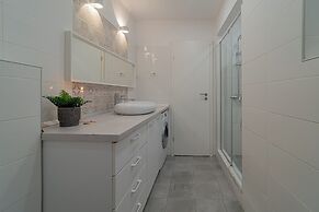 HOLT's Exclusive Flats Near Cismigiu