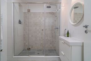 HOLT's Exclusive Flats Near Cismigiu