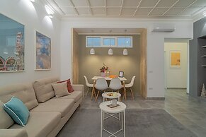 HOLT's Exclusive Flats Near Cismigiu