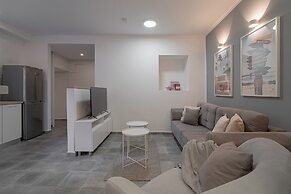 HOLT's Exclusive Flats Near Cismigiu