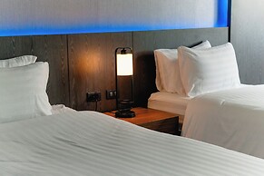 HAPPY HOTEL