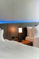 HAPPY HOTEL