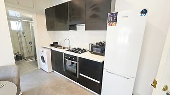 La Magenta Apartments