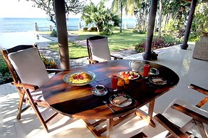 3 BR luxury beachfront with private pool