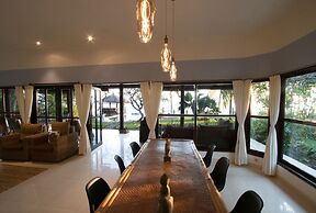 3 BR luxury beachfront with private pool