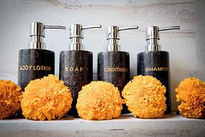 3 BR luxury beachfront with private pool