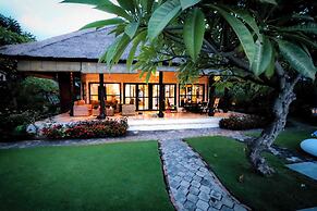 3 BR luxury beachfront with private pool