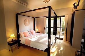 3 BR luxury beachfront with private pool