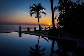 3 BR luxury beachfront with private pool