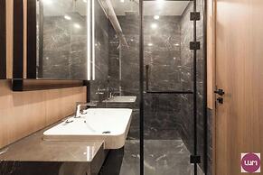 Lumiere Riverside Suite Vip