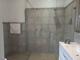 Jakes's Place Modern Comfortable & Sunny 3-bedroom House in Kensington