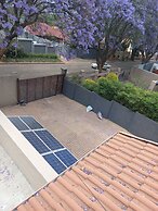 Jakes's Place Modern Comfortable & Sunny 3-bedroom House in Kensington