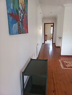 Jakes's Place Modern Comfortable & Sunny 3-bedroom House in Kensington