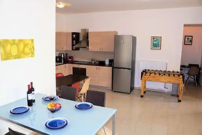 Olive Tree Hillside Apartment