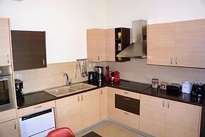 Olive Tree Hillside Apartment