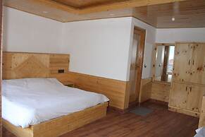 Apple Field House - Hotel in Old Manali