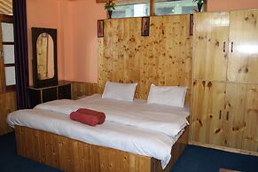 Apple Field House - Hotel in Old Manali