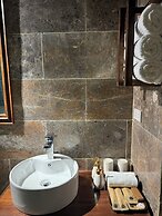 Tam Coc Golden Fields Homestay