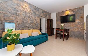 Apartment Feel the Nature