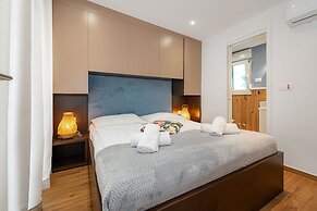 Villa Royal Green Two